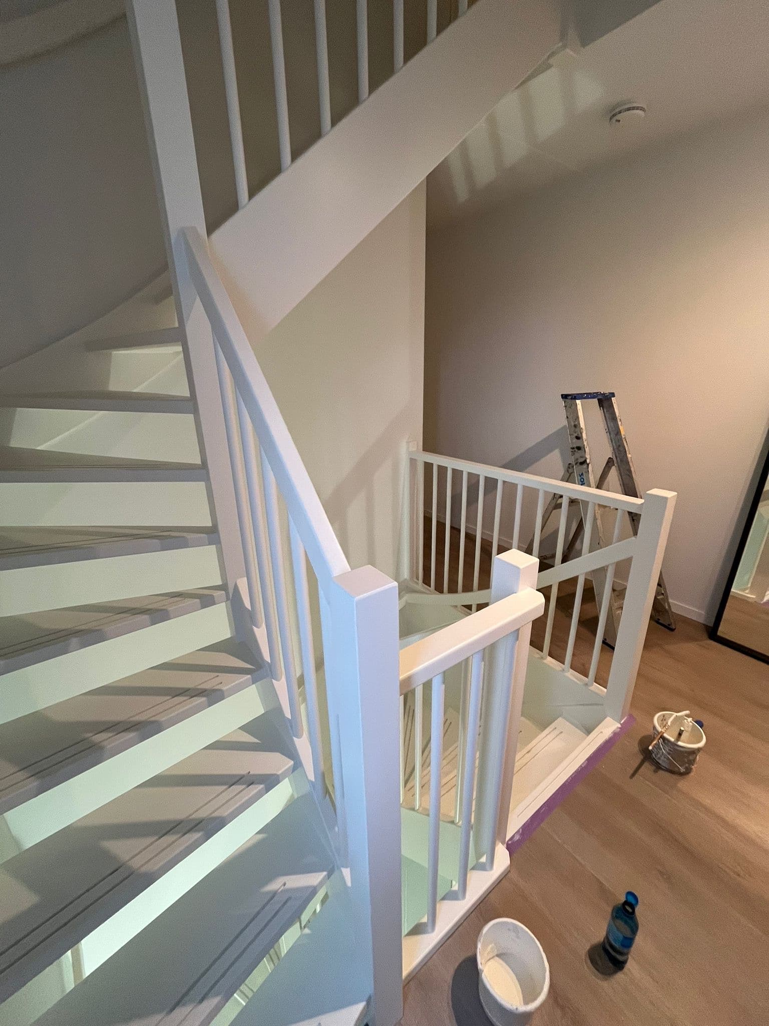 Binnenruimte — Rustige uitstraling na het schilderwerk. N. Boersma Schilderwerken, Drachten.